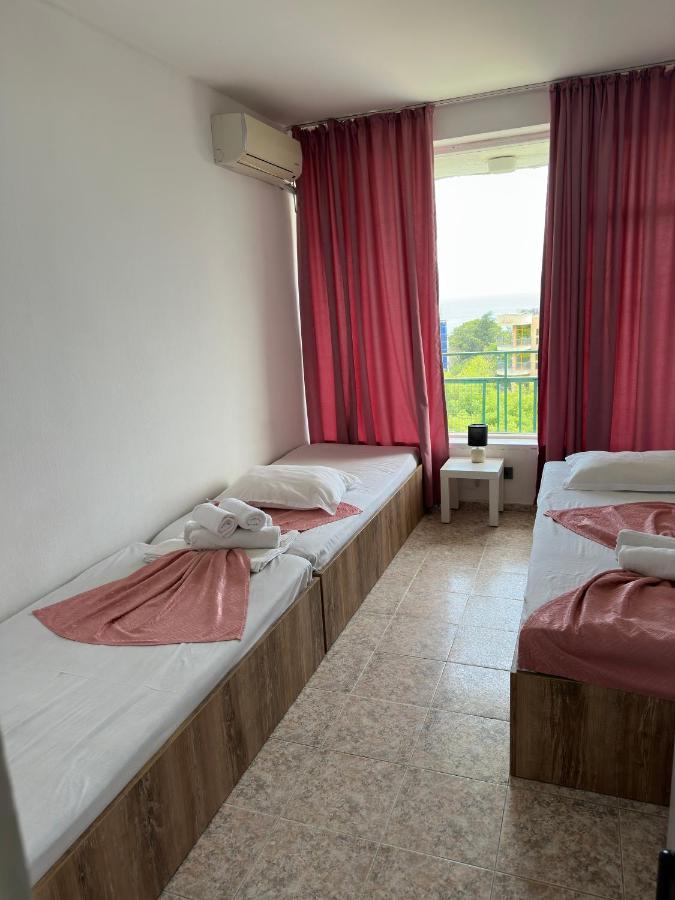 Hotel Varshava غولدن ساندز المظهر الخارجي الصورة